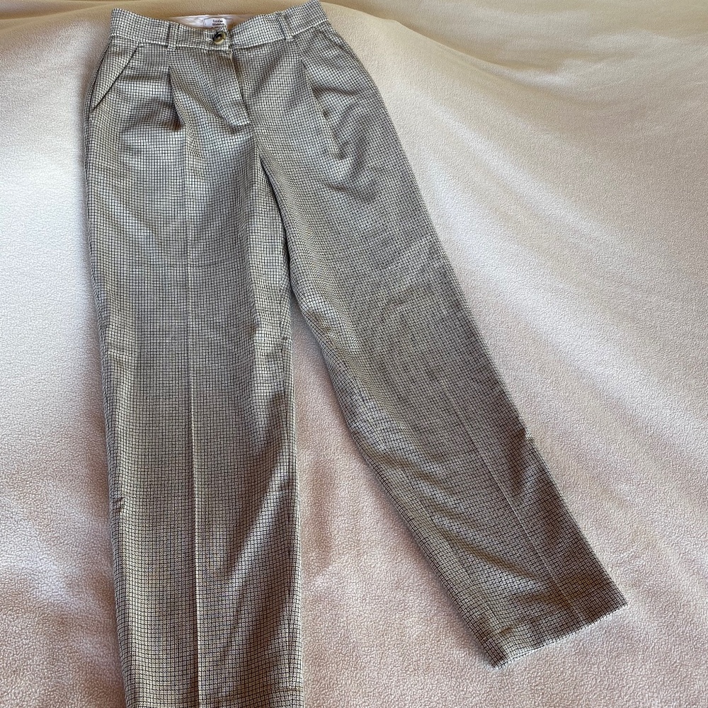 Aritzia Cream and Black Trousers, Size 0